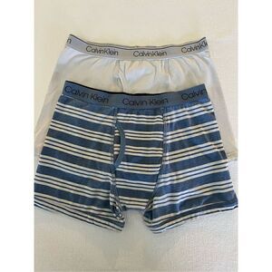Calvin Klein Boys Underwear SZ M Big Boys 2 Pairs Blue & White